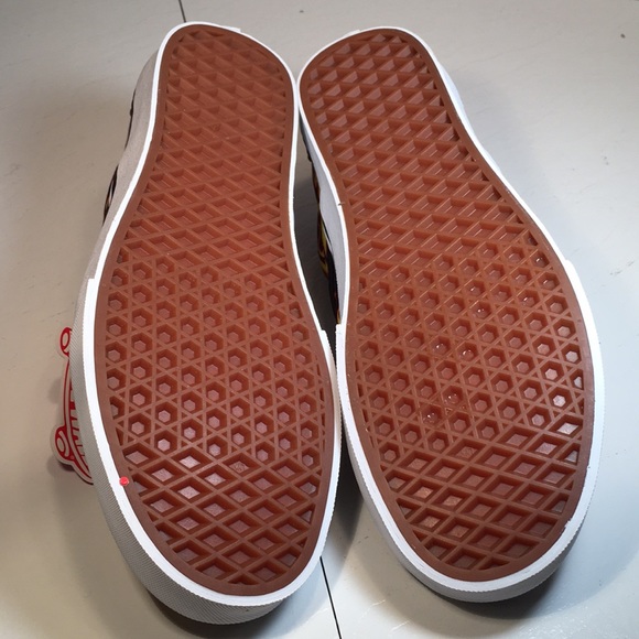 NWT Vans Classic Slip-On Samurai Rising Sneakers Men’s 9 - Picture 8 of 10